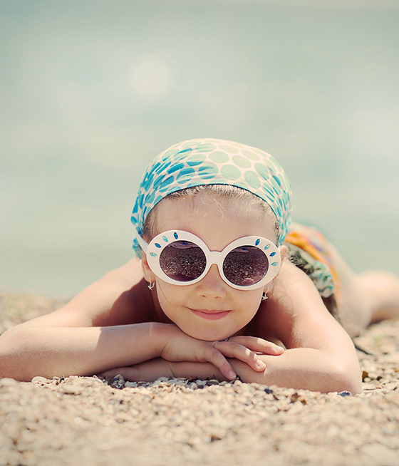 Niña en playa